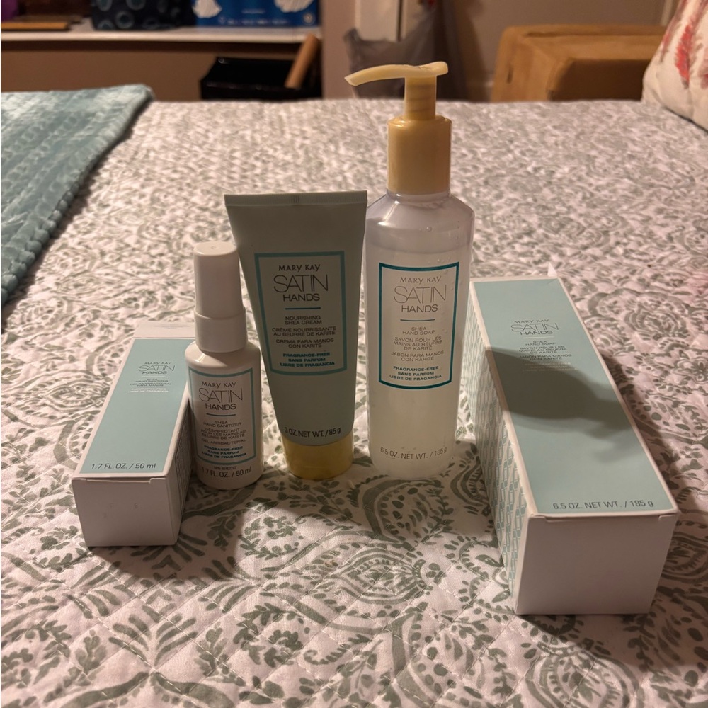 Mary Kay Fragrance-Free Satin Hands® Pampering Set